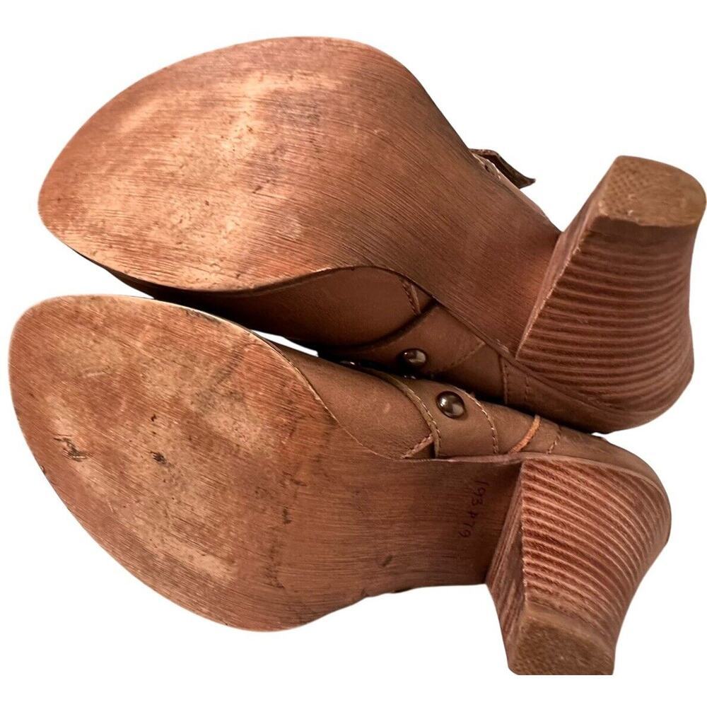 Naughty Monkey Women’s Civil Code Grey Leather Studded Buckle Boots Sz. 8 - Picture 9 of 11